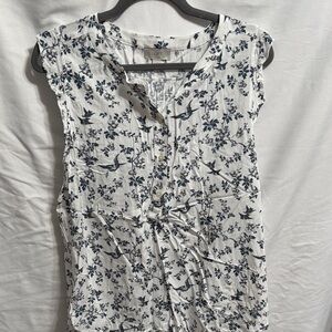 LOFT Women's Sleeveless Top - White and Navy Bird Print